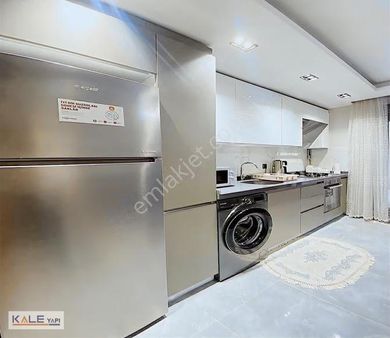 Bahçeşehir Konumunda Apartman Dairesi Satılık 2+1 Bahçe Katı