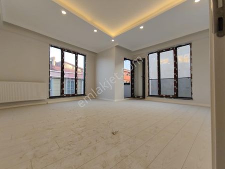 Köprü Emlaktan Doğa Manzaralı Asansörlü Satılık 90m2 2+1 3.kat