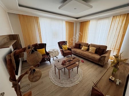 Silivri Yeni Mh. Gölet Park Yanı Başında 2+1 Ara Kat Uygun Daire