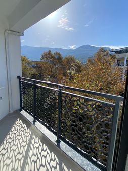 Dünya Emlaktan Önü Açık Ferah Sıfır Asansörlü 1+1 Daire