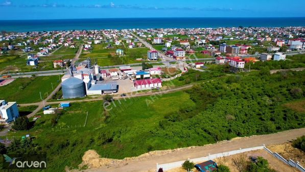 Deniz Manzaralı ,yola Ve Parka Cephe,3 Kata İmarlı Arsa