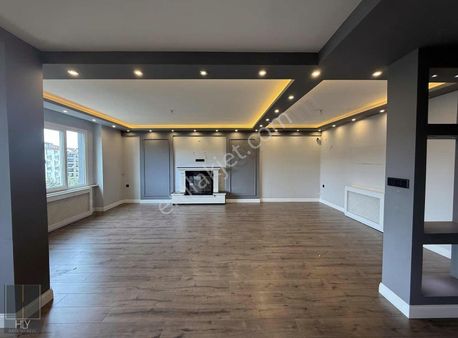 Hly Gayrimenkul'den Bahçelievler Mah.de 4+1dubleks Kiralık Daire