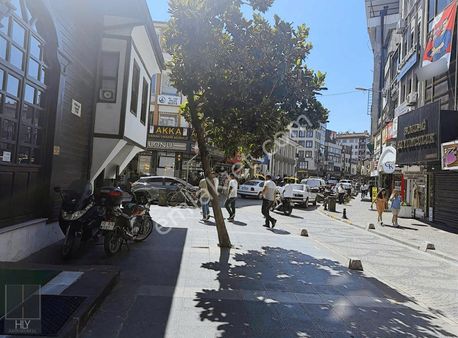 Hly'den Çarşı Tam Merkezinde 75 M2 Arsasıyla Satılık Dükkan
