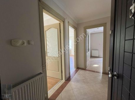 Hly Gayrimenkulden Soma Caddesinde 3+1 Ara Kat Kiralık Daire