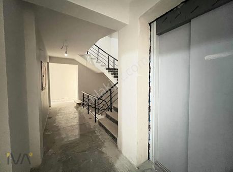 İva'dan Karapınarda Satılık Arakat Fırsat Konumda Ferah Daire