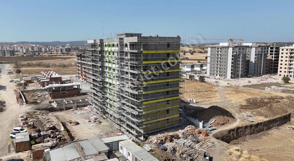 İva'dan Esenler'de Arakat Şerefiyeli Fırsat Satılık 2+1 Daire