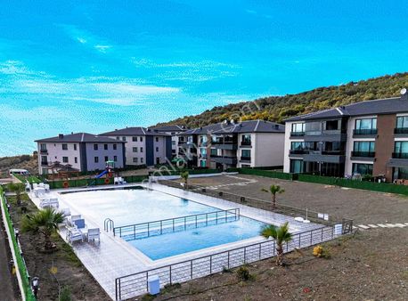 İva'dan Emsalsiz Manzaraya Sahip Fırsat Havuzlu Site İçi