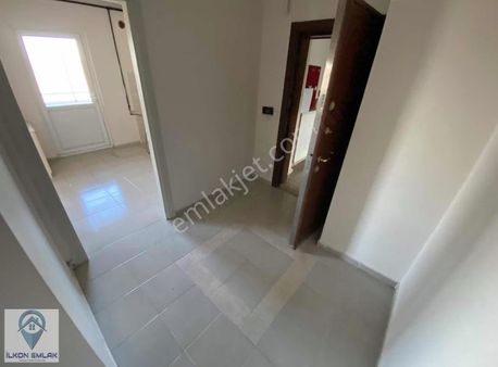 Turkauzda Migrosa Yakın Manzaralı 2+1