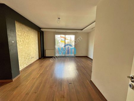 Win'den Üniversite Cad. Merkezi Konumda Geniş 2+1 Kiralık Daire