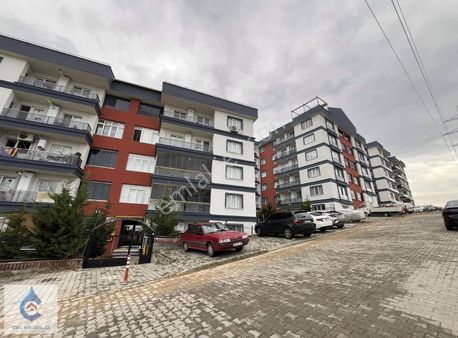 Çelebioğlun'dan Şekerpınar'da Havuzlu Site'de Satılık 3+1 Arakat