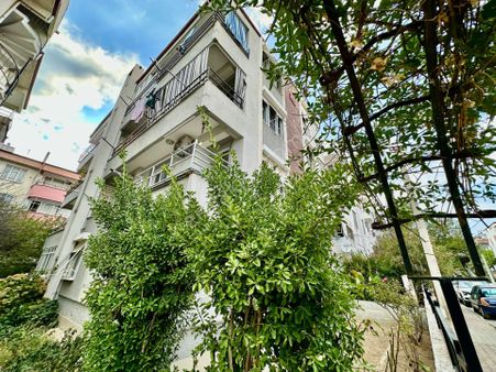 ꧁akçay Ay Emlak'tan꧂altınkum'da Kombili Ayrı Mutfak Ön Cephe Masrafsız 2+1 Satılık Daire