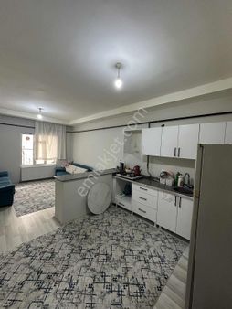 Sürer Emlak`tan Satılık Eşyalı 1+1 Daire`miz Kiracılı Olmaktadır