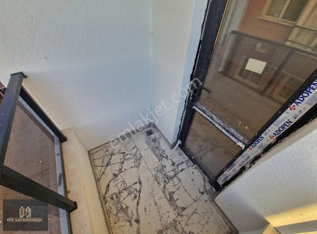 Efe Gayrimenkul'den Ara Katta Yapılı Sıfır 2+1!!!!