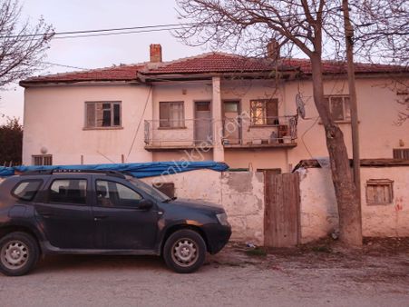 Çifteler’de 2 Katlı Komple Satılık Bina/arsa