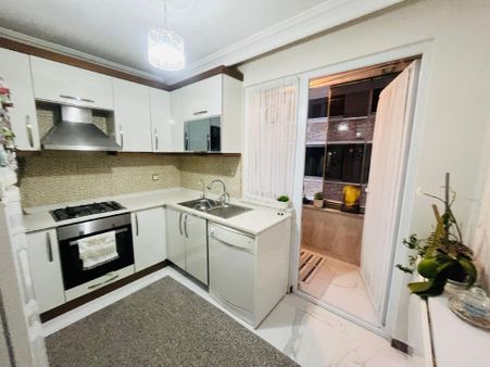 Tekirdağ Çorlu Rumeli Mh B.e Bulvarı İ.p Bukvar Aralığında Site İçi 5 Yıllık 3+1