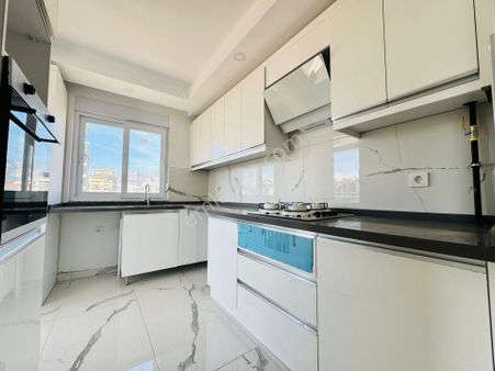 Yeniköy'de Vali Konakları Yakını Doğalgazlı Kiralık Sıfır Daire !!