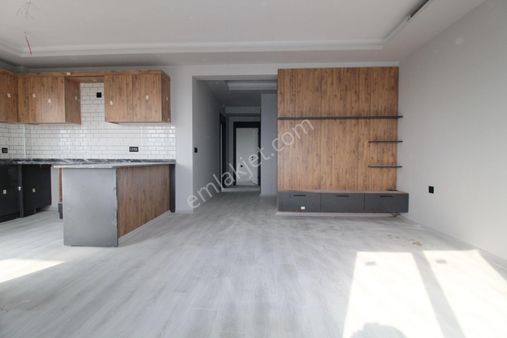 Aslan'dan Doğa Ve Deniz Manzaralı Geniş Metrajlı Sıfır 2+1