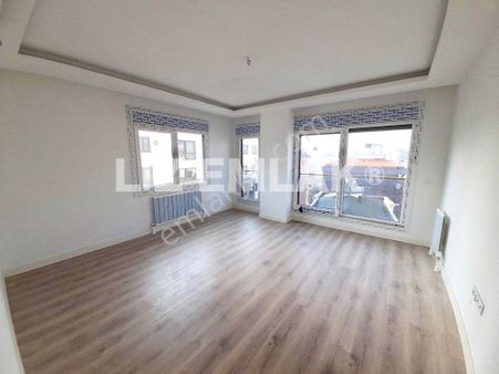 Caddebostan Bağdat'a 1. Paralelde Sıfır Binada Fırsat 2+1 Daire