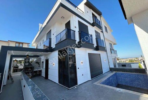 Didim Hisar Mahallesinde Satılık 3+1 Havuzlu Şık Tasarım Villa Satıyoruz