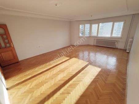 Özbey Emlaktan Atatürk Bulvarında Site İçi Ara Kat 4+1 Daire