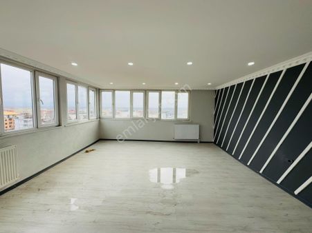 Güven'den Araç, Ev Takasına Uygun Siteler Bölgesinde 5+1 Dubleks