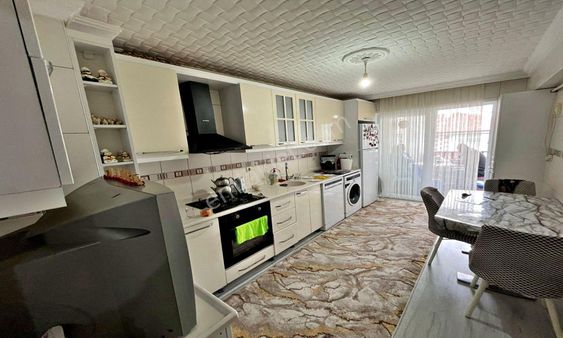 Atapark Caddede, Katta, Asansörlü, Merkezi Konumda 3+1 Daire