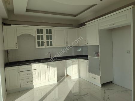 Nevruz Park Karşısında Satılık Daire