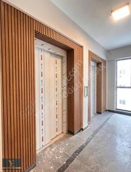 Yüzbaşıoğlu Emlak'tan Bağdat Caddesinde Full Yapılı 1+1 Daire