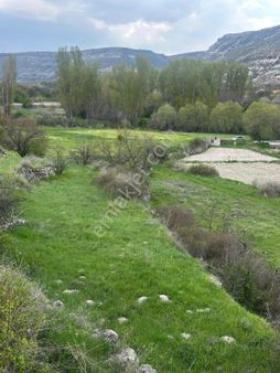 Karlık Ürgüp Köyünde Elektrik Su Yanında Doğa Manzaralı 145m2