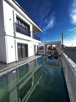 Ultra Lüx Villa