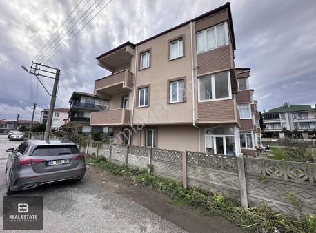 Sakarya Karasu'da 2+1 Müstakil Bahçe Kullanımlı Şömineli Satılık