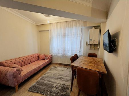 Para'dn Full Yeni Eşyali Metro 10 Dk Cadde Uzeri 2+1 Daire