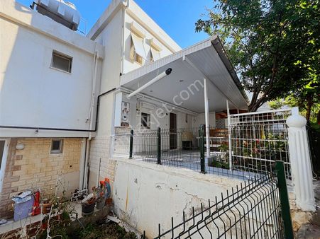 Yenifoça Burunucu Mevki Deniz Manzaralı Kiralık Dubleks