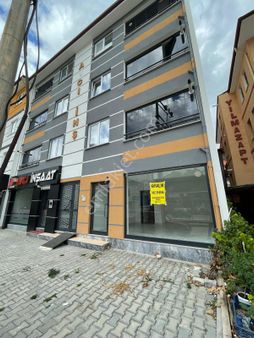 Bizim Emlaktan Salı Pazarı Imc Market Yakını Kıralık Dukkan