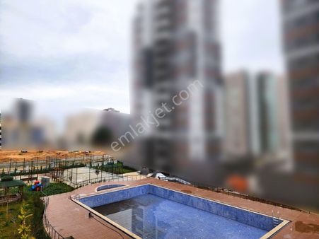 Tece Deniz Mah'de, Merkezi Konumlu , Havuzlu , Sıfır 2+1 Eşyalı Daire