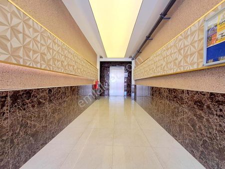 🟠✔️altınkum'da Yüzme Havuzlu Kapalı Otoparklı Arakat 1+1 Daire