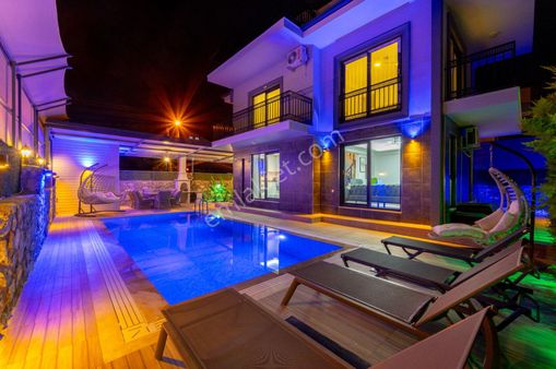 Goldhouse Dan Satılık Fethiye De Full Eşyalı Tripleks Villa