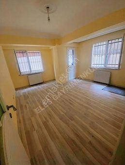 Ferah Mahallesin De Merkezi Konumda 2+1 Kiralık Daire