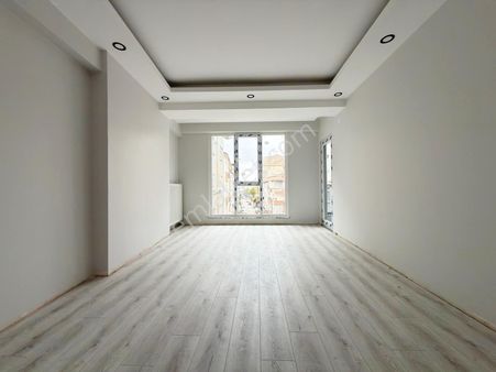 Salih Emlak 'tan Çift Cephe 2+1 Sıfır Normal Kat Daireler