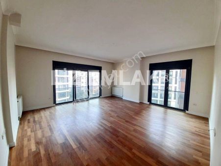 Suadiye Feride Geçıdine Yakın Ebeveynli 103 M2 Net 3+1 Daire