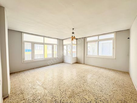 Prestij'den Pirireis'te Asansörlü Hilton Otel Civarı 3+1 Daire