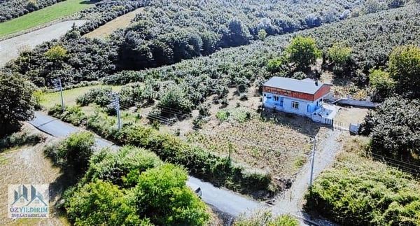 Sakarya Kaynarca Sabırlı 8000m2 İki Katli Ev Olan Satılık Tarla