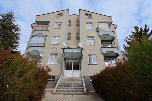 Talha Tozduman'dan Bosna Yörünge St'de Bakımlı 3+1 Satılık Daire