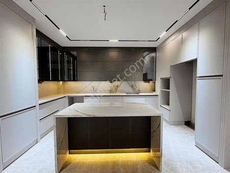 Demirler'den Yenişafak'ta Masal Park Mevkii Panjurlu Lüks 3,5+1