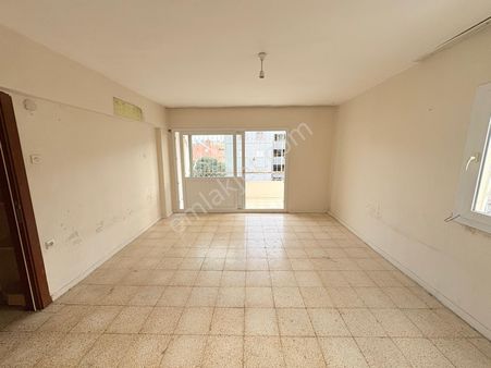 Prestij'den Halkkent'te Ayrı Mutfak Geniş Oturumlu 2+1 Daire