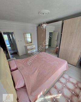 Kazan Emlaktan Okullar Bölgesinde Geniş Kullanım Alanlı 3+1 Daire