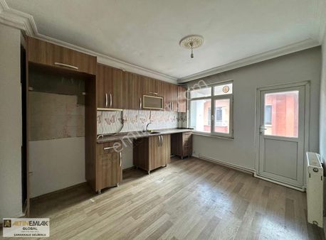 Altın Emlaktan Salı Pazarı Mevkinde Geniş 2+1 Kiralik Daire