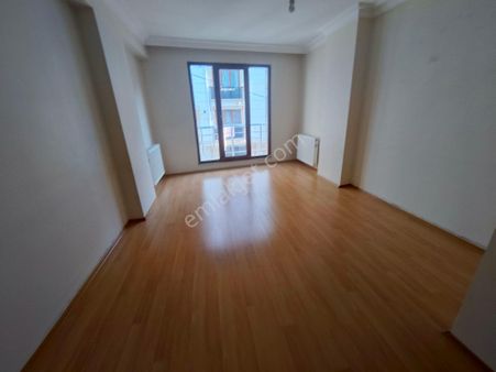 Güneyden 2+1.85 M2 Kiralık Karanlık Odasız Balkonlu Daire
