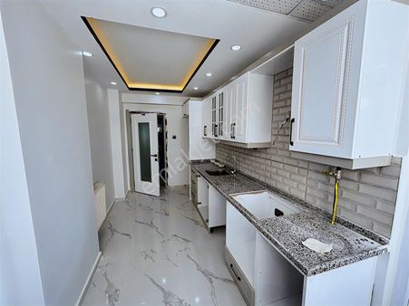 Huzurevlerinde_mavi_bulvar_durağı_civarı_süper_lüx_3+1_d.gazlı_