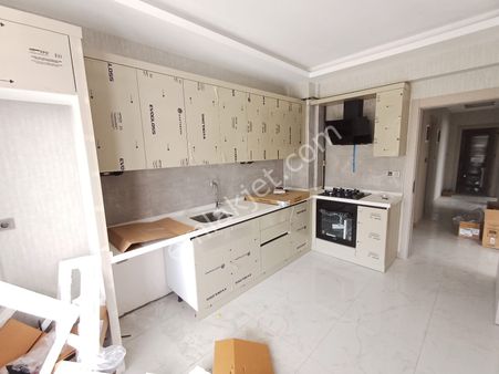 Emrah Çiftci'den Selçuklu Yazır Mah.kanyon Park Civarı Satılık 2+1 Sıfır Lüks Daireler